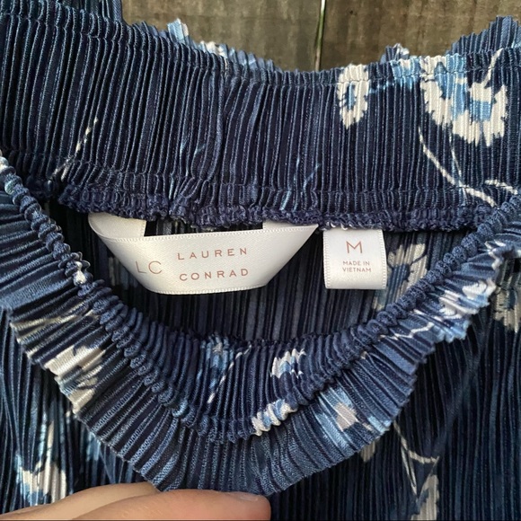 Lauren Conrad Blouse - Picture 4 of 7